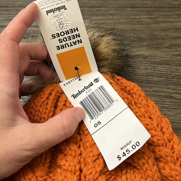 Rare Rust Timberland Auburn Woods Cable Knits Beanie with POM POM Orange Color - Picture 8 of 13